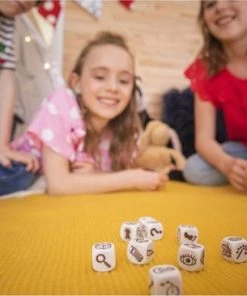 Merkloos Spellenbundel - Dobbelspel - 2 Stuks - Rory's Story Cubes Heroes & Beverbende -Dobbel Spellen Winkel 550x366 107