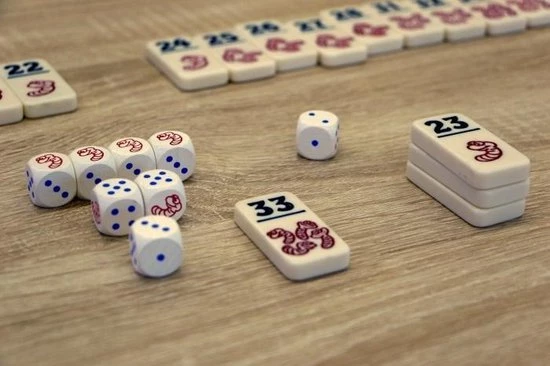 999 Games Regenwormen Dobbelspel 5 999 Games Regenwormen Dobbelspel - Afbeelding 5