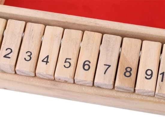 Deluxe HB Sluit De Doos - Zinaps Onbekend 4 Speler Sluit De Doos Dice Game Educatief Houten Number Board Family Traditional Game Drinken Cube Toy Classic Table Game Voor Leernummers- (WK 02127) 4 Deluxe HB Sluit De Doos - Zinaps Onbekend 4 Speler Sluit De Doos Dice Game Educatief Houten Number Board Family Traditional Game Drinken Cube Toy Classic Table Game Voor Leernummers- (WK 02127) - Afbeelding 4