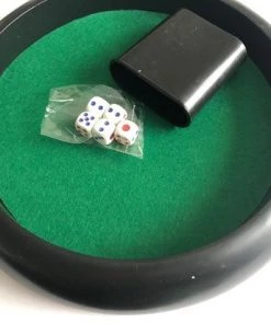 Stemen Yathzee Dobbelbak | Dobbelpiste | Dobbelstenenbak | Dobbelbak | Rond Zwart Kunstof Met Dobbelbakje En 5 X Dobbelsteen / Binnenmaat 22.4 Cm Rond - Buiten Maat 27.5 Cm Rond