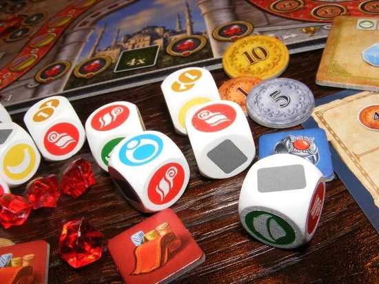 White Goblin Games Dobbelspel Istanbul 3 White Goblin Games Dobbelspel Istanbul - Afbeelding 3