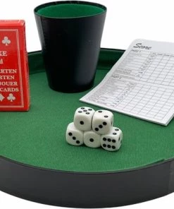 Djeals.nl Yahtzee + Dobbelsteenbak + Kaartenset - Dobbelset - Dobbelbak - Pokerpiste - Pitjesbak - Dobbelspel/Gezelschapsspel Voor Kinderen/Volwassenen - Dobbelstenen - Spel - Kunstleer