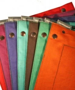 Popnagelen Gooibak / Dobbelpiste - Recyclebaar Wolvilt & Gerycycled Zeildoek - Eco (ZWART) -Dobbel Spellen Winkel 550x435 6