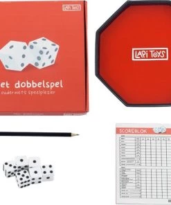 Lapi Toys - Het Dobbelspel - Yahtzee - Yatzee - Dobbel - Dobbelbord - Gezelschapsspel Voor Volwassenen En Kinderen - Dobbelpiste - Dobbelsteenbak - Rolling Tray - Pitjesbak - Met Dobbelstenen Set, Yahtzee Scoreblok, Dobbelbak En Potloden - Rood -Dobbel Spellen Winkel 550x480