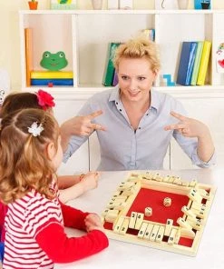 Deluxe HB Sluit De Doos - Zinaps Wooden Board Game, Classic Dice Game Board Toy, Sluit De Doos, Familie Maths Game Voor Kinderen, Houten Tafel Spel, Klassiek- (WK 02127) -Dobbel Spellen Winkel 550x550 7